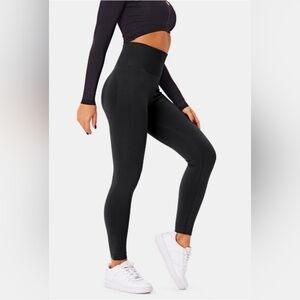 Halara Seamless flow high waisted butt lifting leggings